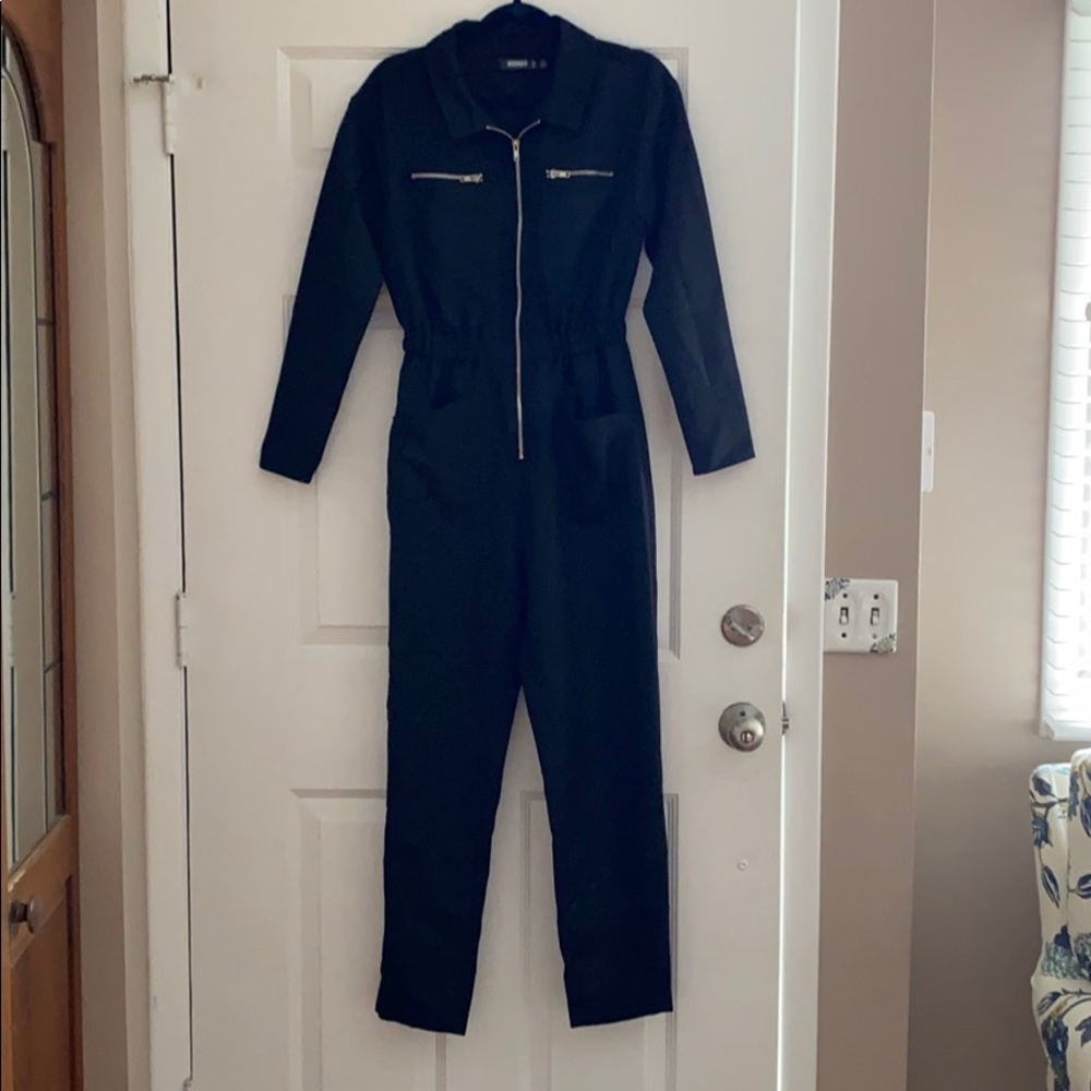 NWOT Missguided Ladies Black Jumpsuit Size 6